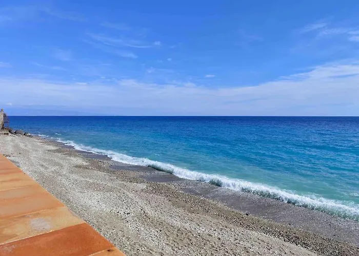 Blue Da Carla Letojanni